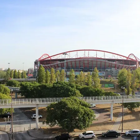 Lx Art Flats | Flat Two * リスボン