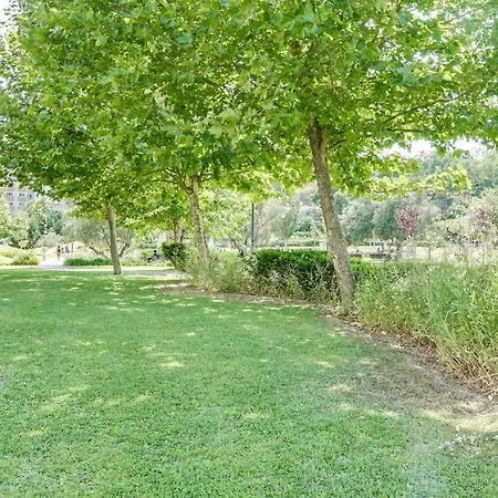 Lx Art Flats | Flat Two * リスボン