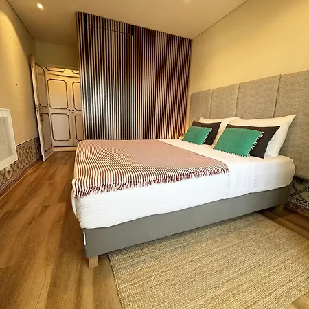 Lx Art Flats | Flat Two Maison d'hôtes