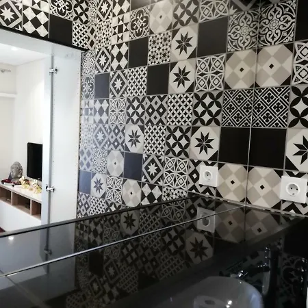 Lx Art Flats | Flat Two * Lisboa